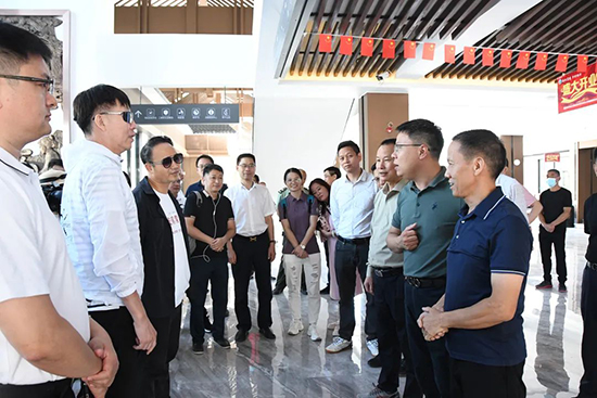 13 振興茶產業(yè) 媒體來助力 廈門市安溪商會組織媒體記者走進安溪茶鄉(xiāng)919.png