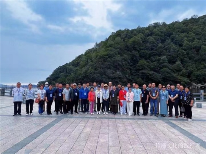 B1 歌詩繪八景打造金名片一一史家營鄉(xiāng)開展八景詩詞采風(fēng)活動361.png